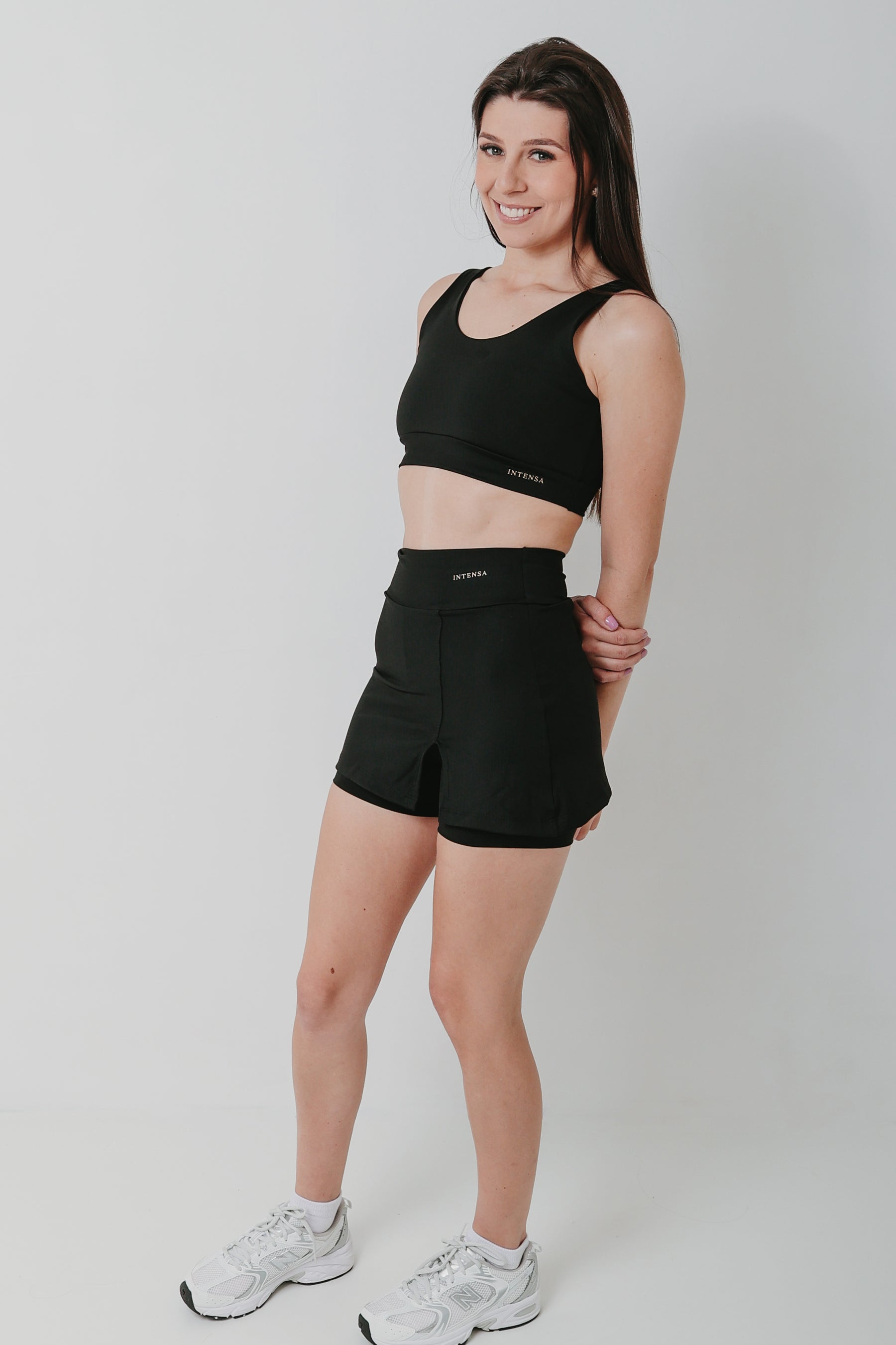 Conjunto Bella Short Saia e Top Decote V