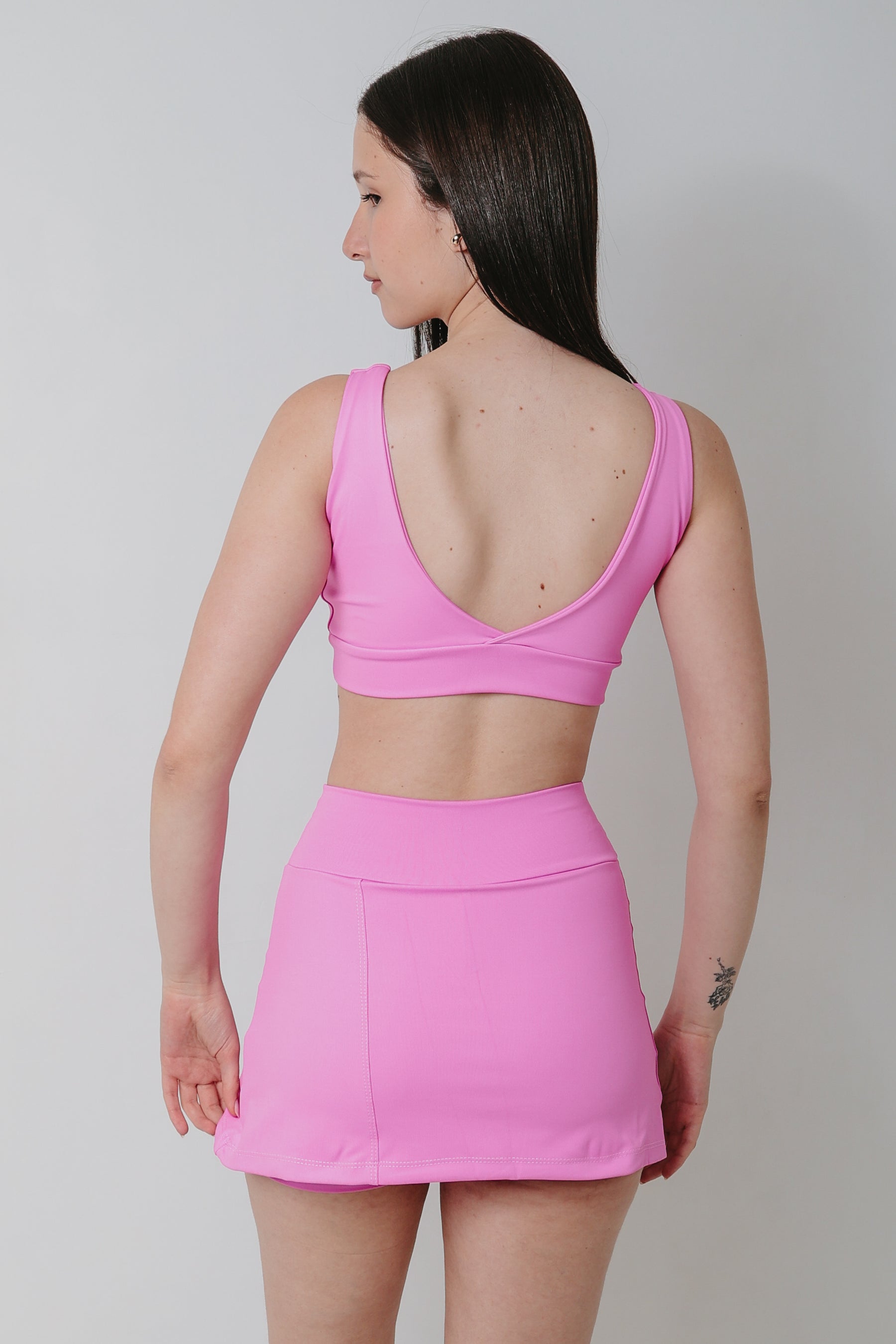 Conjunto Bella Short Saia e Top Decote V