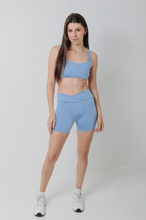 Conjunto Bella Short Cintura Cruzada e Top Regata