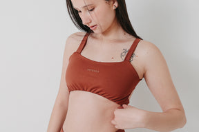 Conjunto Bella Short Cintura Cruzada e Top Regata