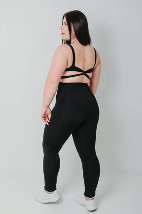 Conjunto Bella Legging Básica e Top Trançado nas Costas