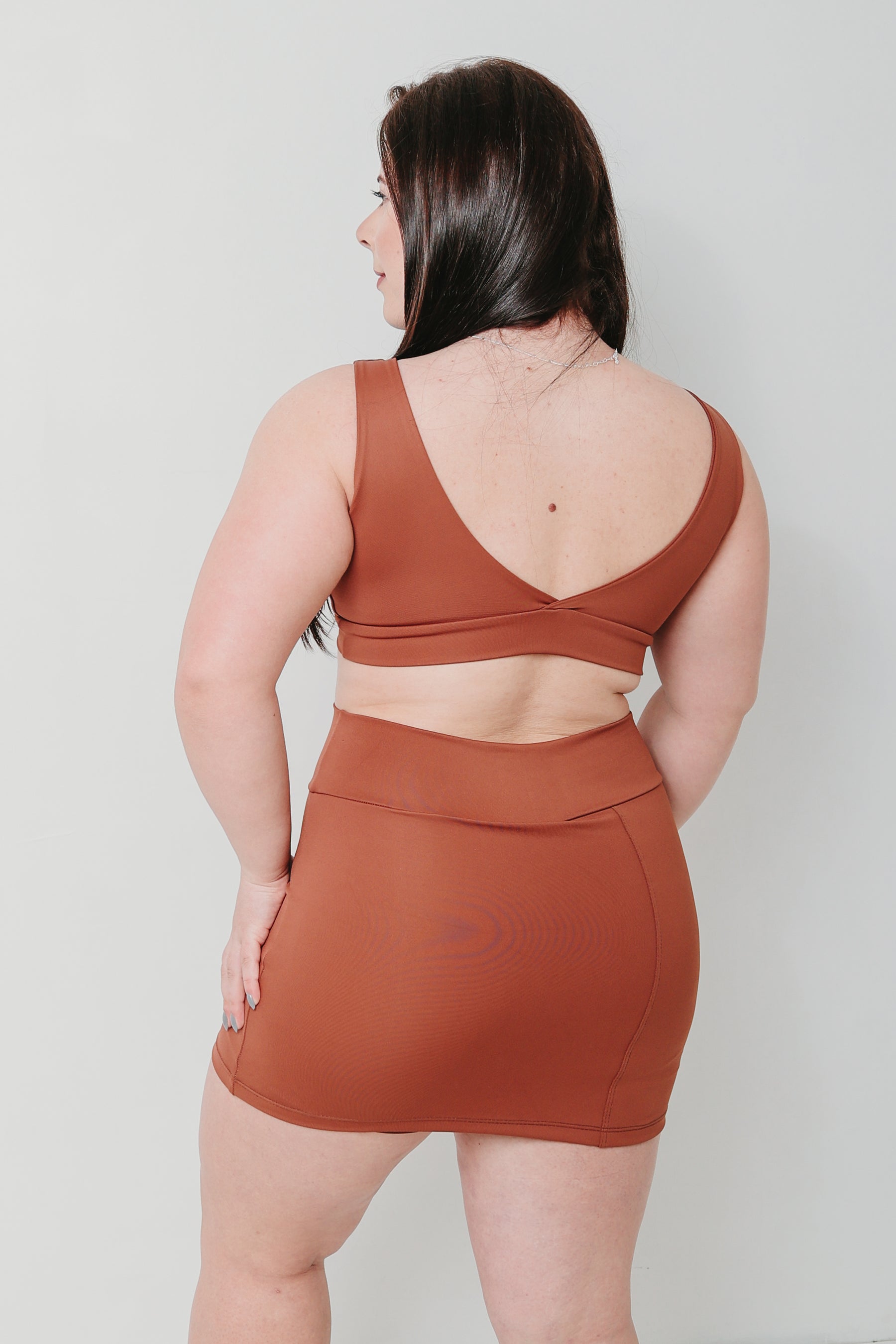 Conjunto Bella Short Saia e Top Decote V